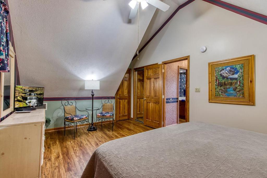 Serenity Heights, Amazing Views, Hot Tub Pool Access, 1089 Free Tickets Each Paid Day, Dollywood Gatlinburg Dış mekan fotoğraf