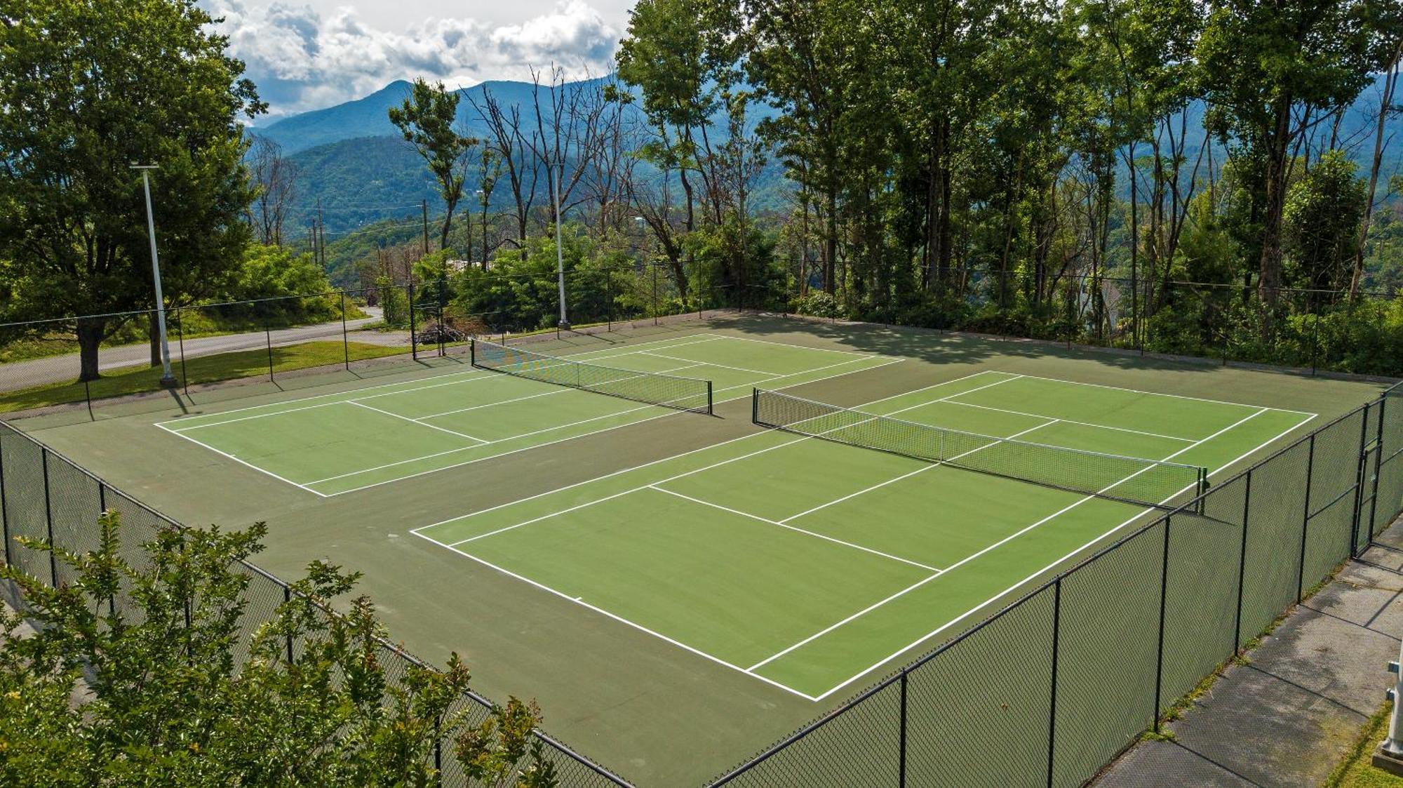 Serenity Heights, Amazing Views, Hot Tub Pool Access, 1089 Free Tickets Each Paid Day, Dollywood Gatlinburg Oda fotoğraf