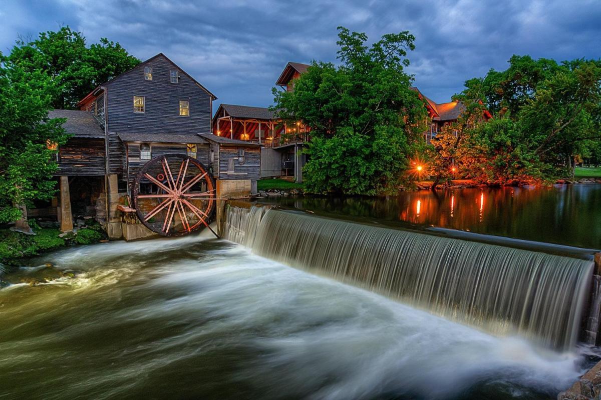 Serenity Heights, Amazing Views, Hot Tub Pool Access, 1089 Free Tickets Each Paid Day, Dollywood Gatlinburg Oda fotoğraf